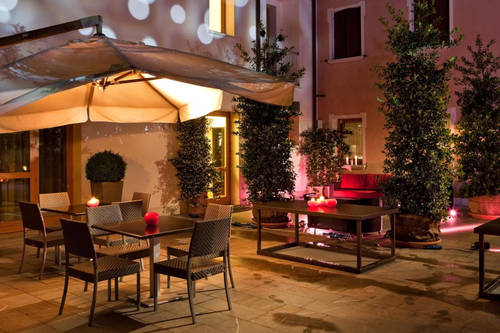 Al Tezzon Hotel Review Photo