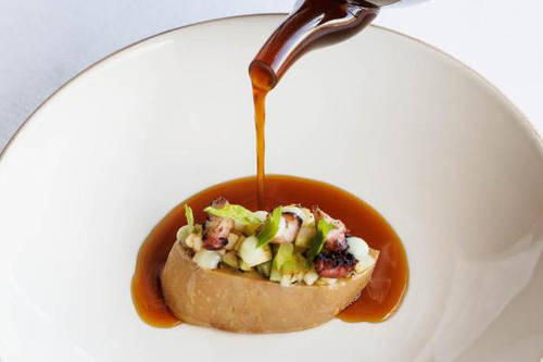 Auberge Ostapé Promo Photo