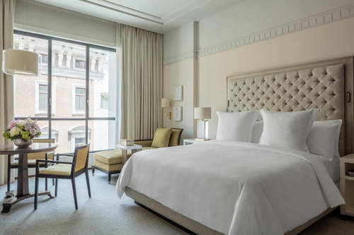 Four Seasons Hotel Madrid Preview Photo